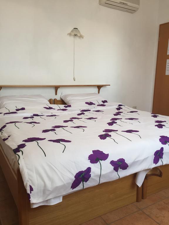 Vera krevet i doručak Valica